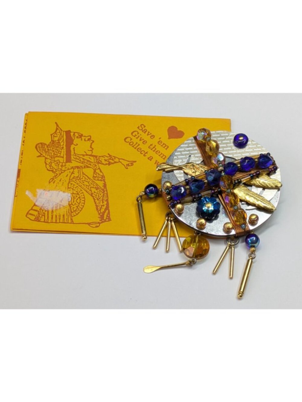Liztech 92 "Shield of Silence" Mixed Media Round Blue Floral Brooch Pin 3.25" - Picture 2 of 7